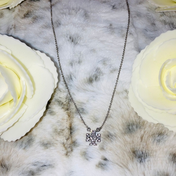 Tory Burch T Logo Crystal Necklace - Picture 4 of 5